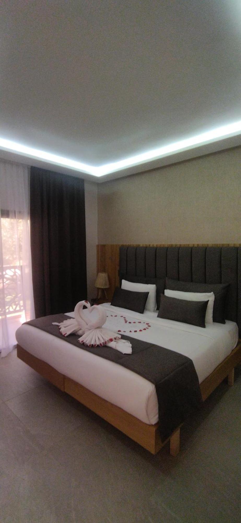 Ourika Camp Suites Hotel & Resort El Harkat Экстерьер фото